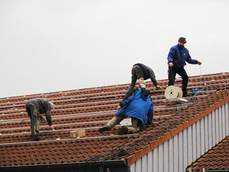 18 Verlegung der Stringkabel - Teildach I Kita